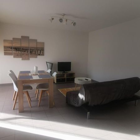 Appartement T2 Accessible Pmr Avec Terrasse Et Garage Onet-le-Château Exterior foto